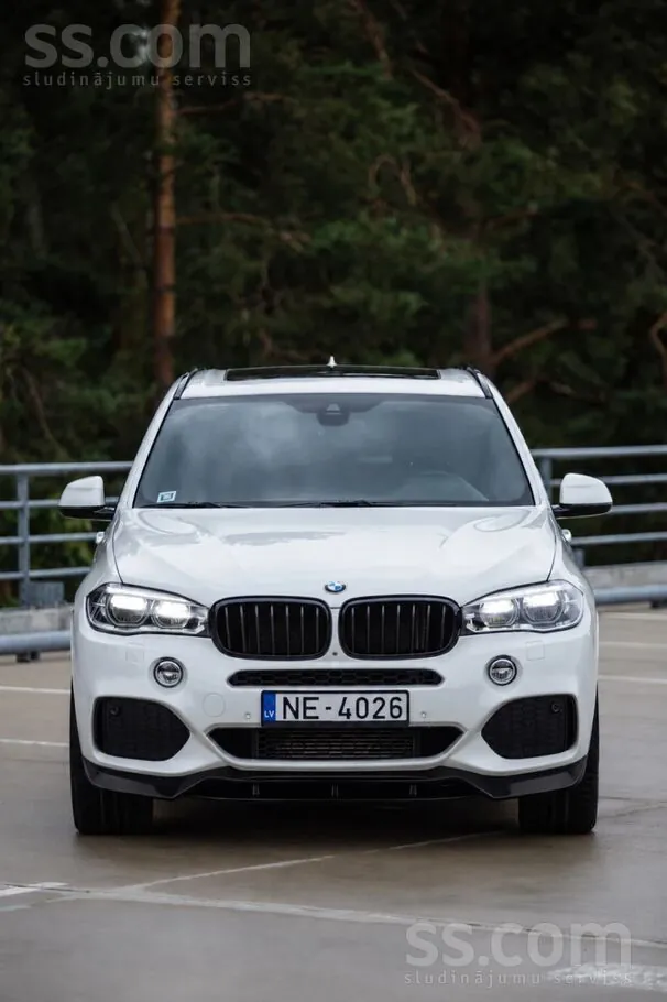BMW X5 2014 photo 2