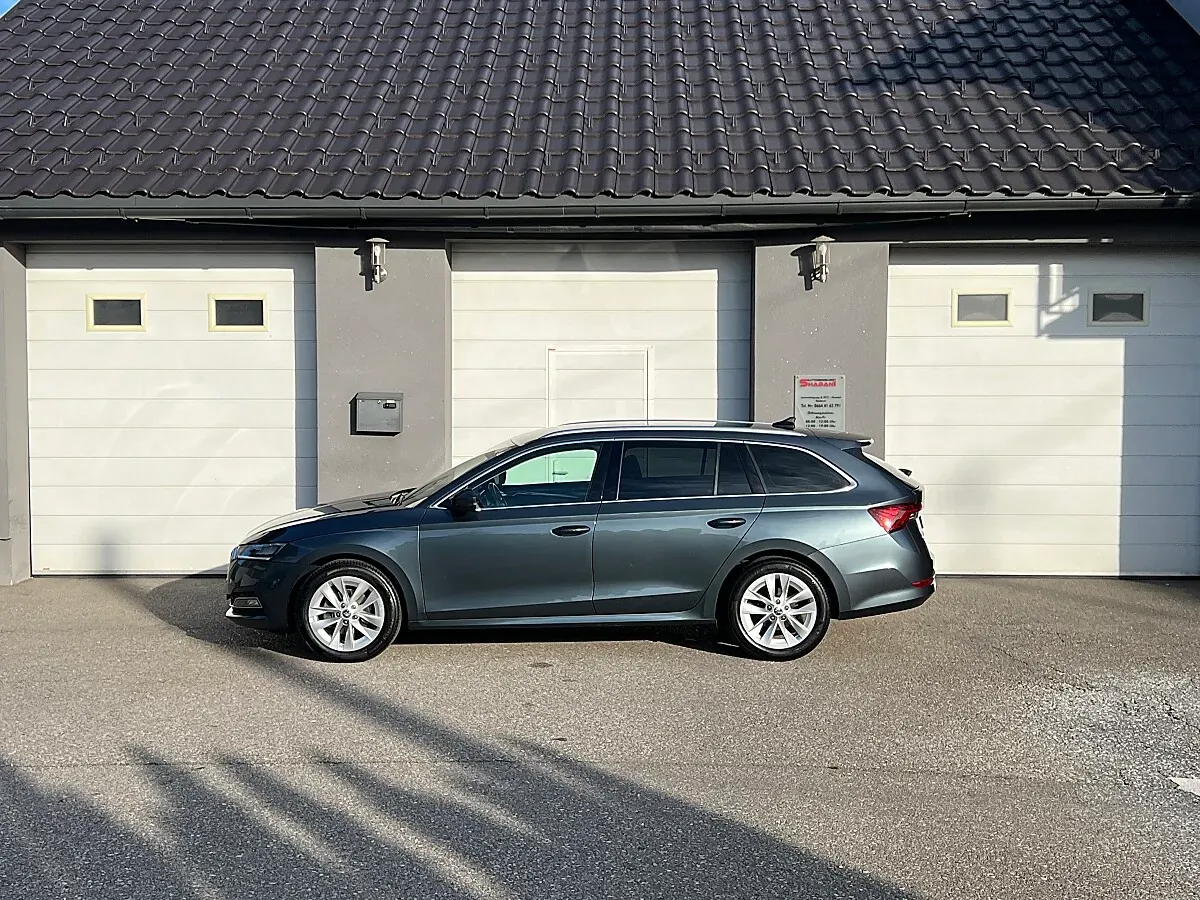 Skoda Octavia 2021 photo 3