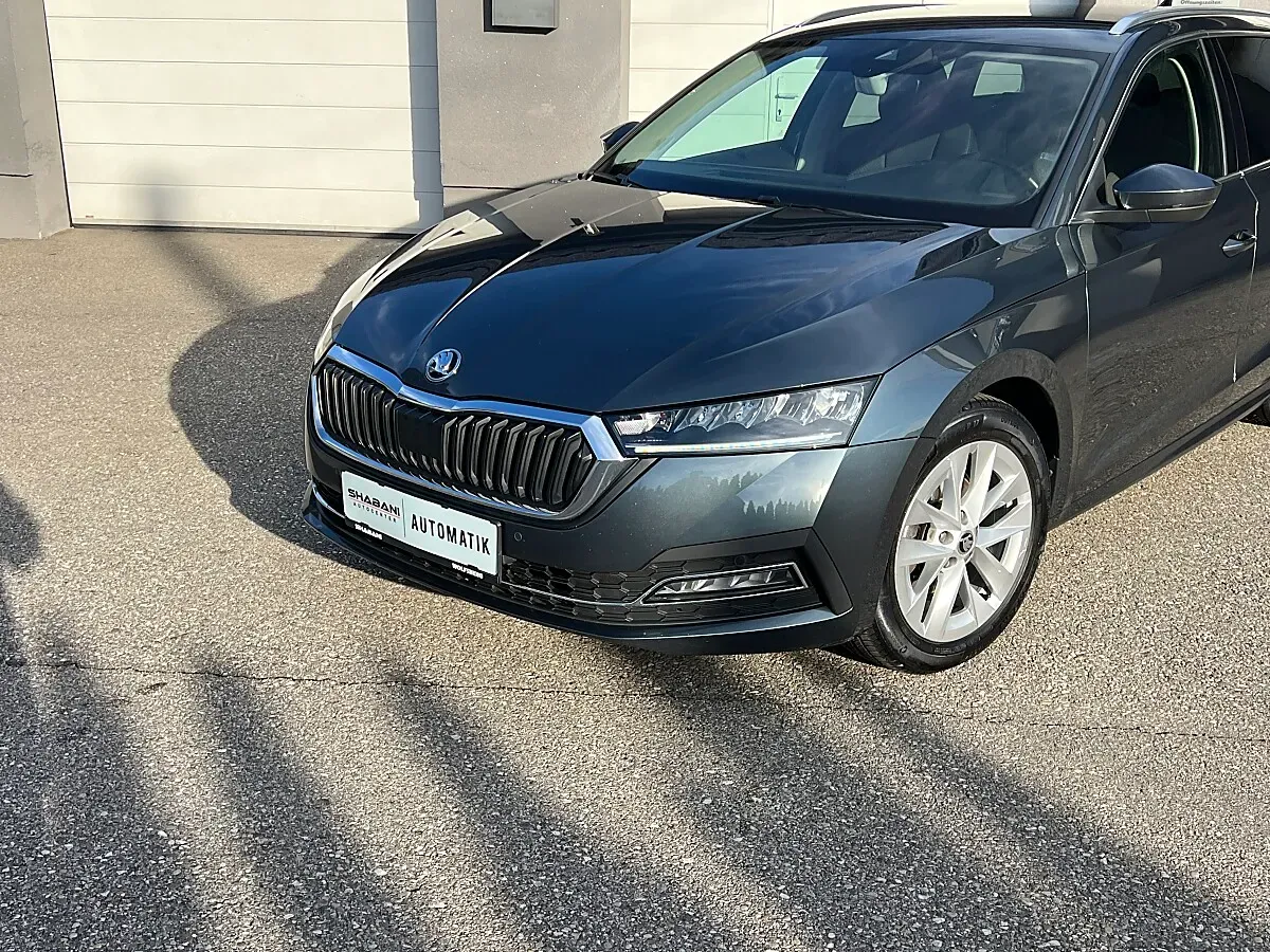 Skoda Octavia 2021 photo 2