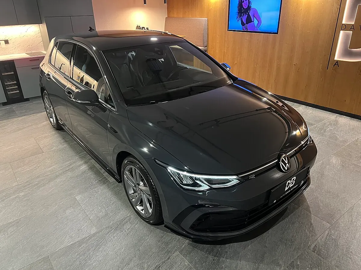 Volkswagen Golf 2024 photo 2