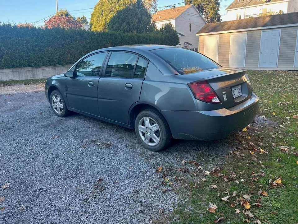 Saturn Ion 2006 photo 2