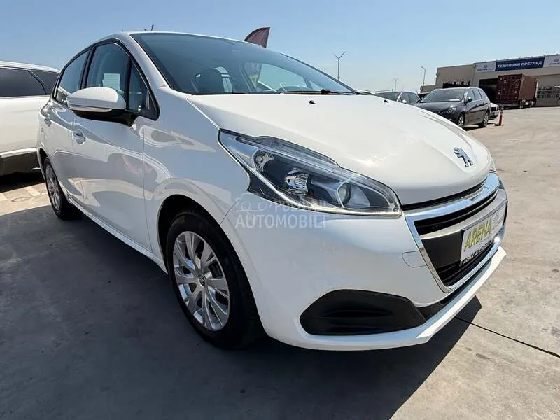 Peugeot 208 2019 photo 5