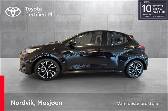 Toyota Yaris 2023 photo 2