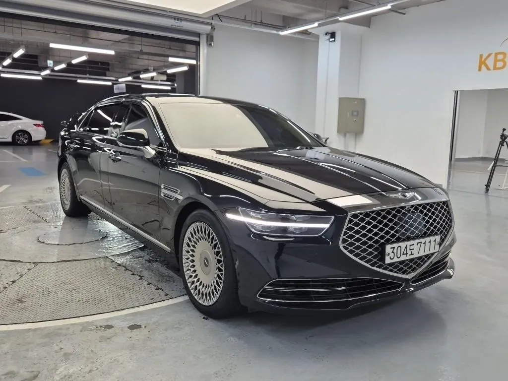 Genesis G90 2019 photo 4