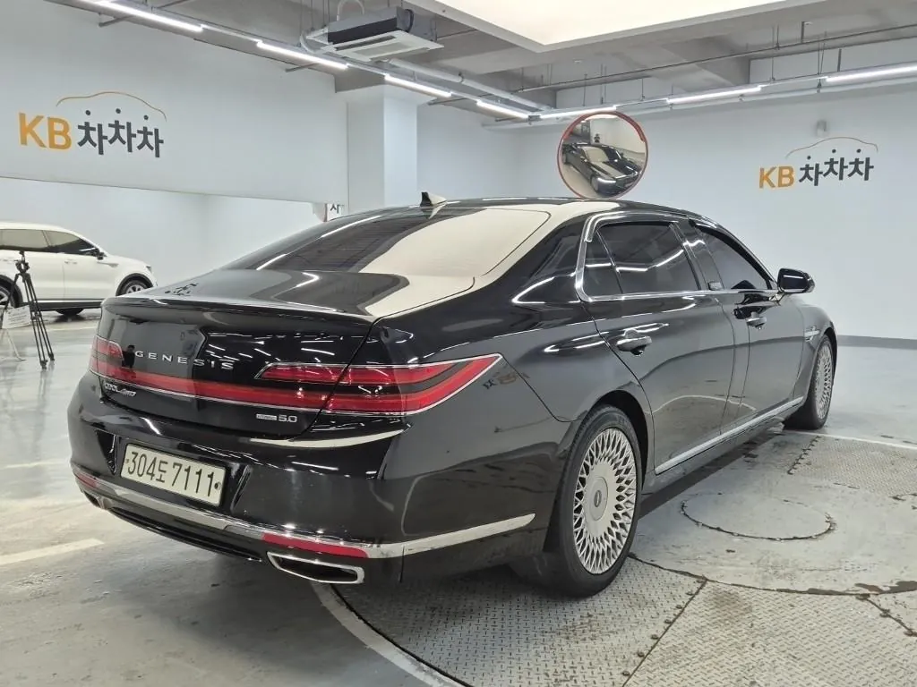 Genesis G90 2019 photo 3