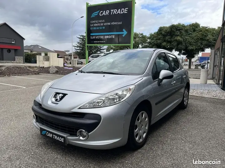 Peugeot 207 2008 photo 5