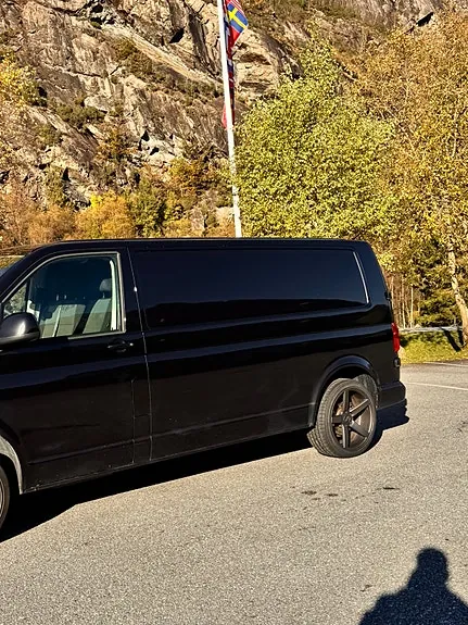 Volkswagen Transporter 2018 photo 4