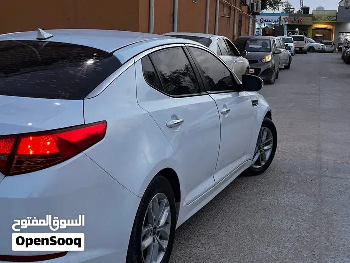 Kia K5 2012 photo 4