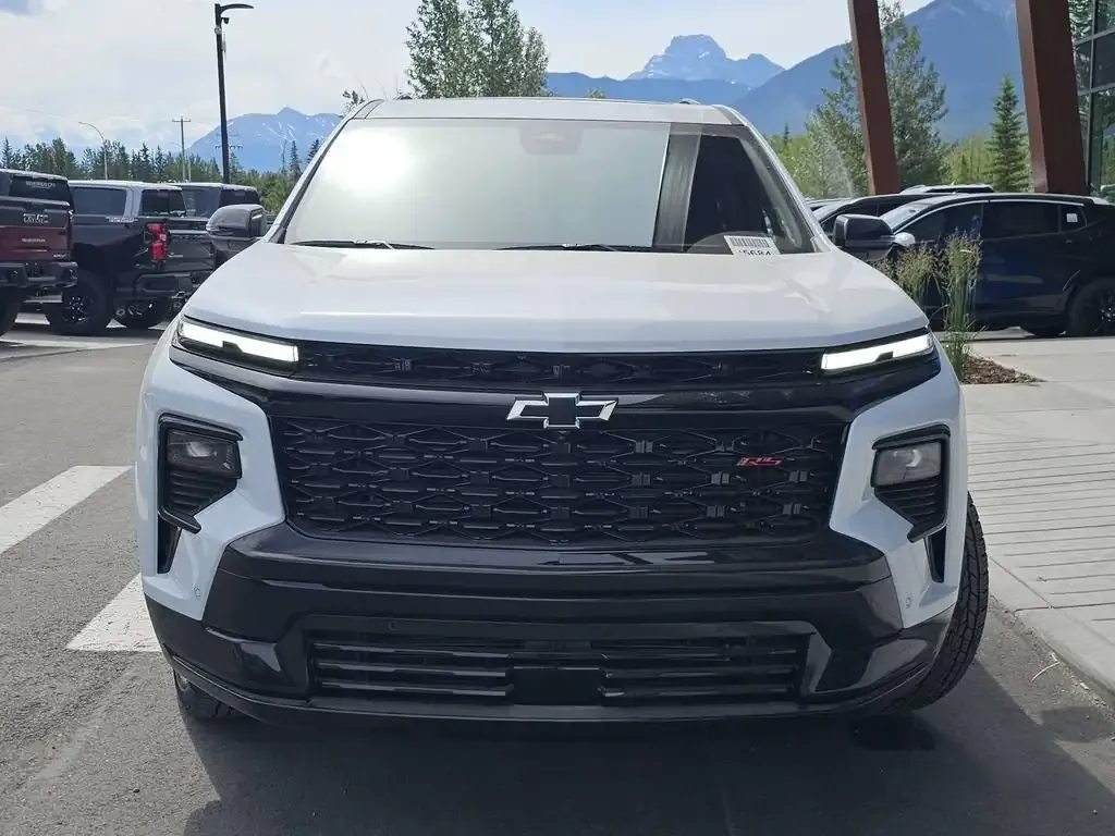 Chevrolet Traverse 2026 photo 2