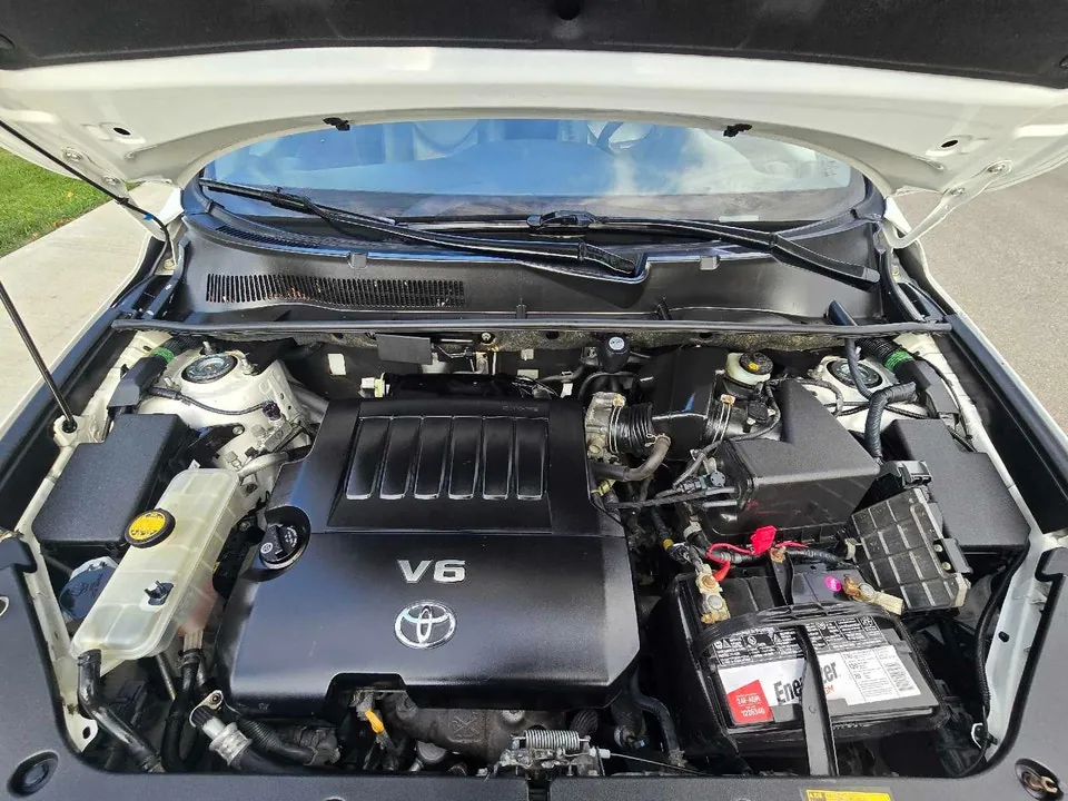 Toyota Rav4 2010 photo 3