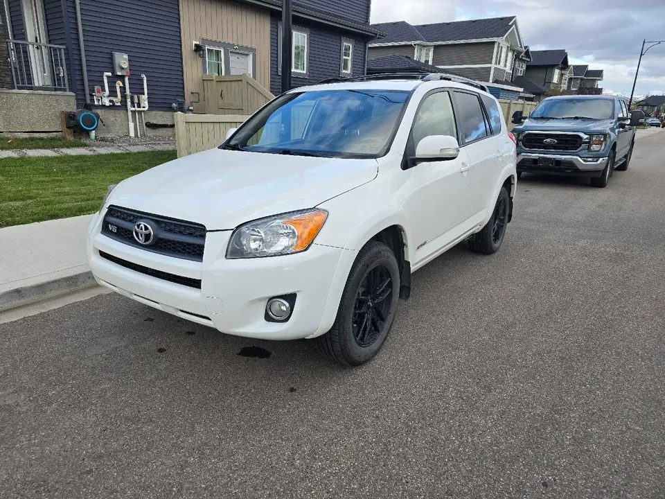 Toyota Rav4 2010 photo 4