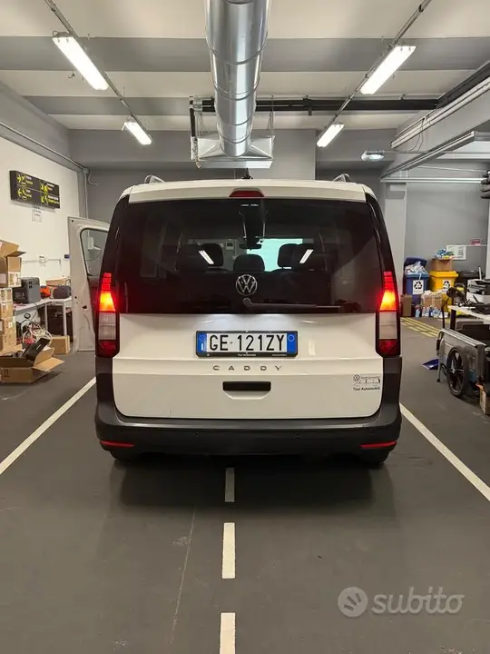 Volkswagen Caddy 2021 photo 2