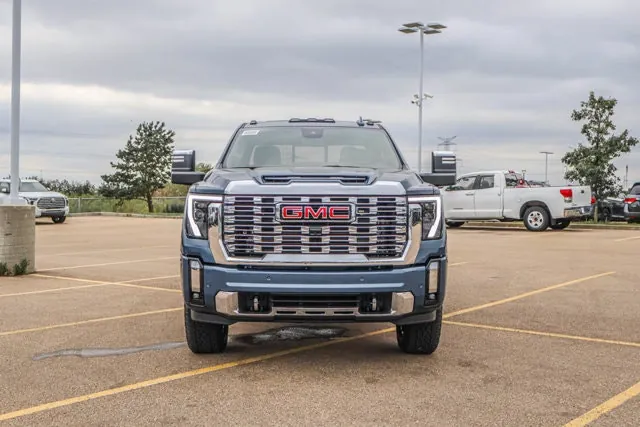 GMC Sierra 3500Hd 2026 photo 3