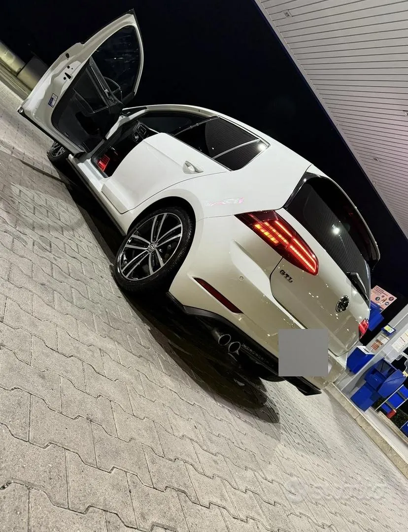 Volkswagen Golf 2018 photo 2