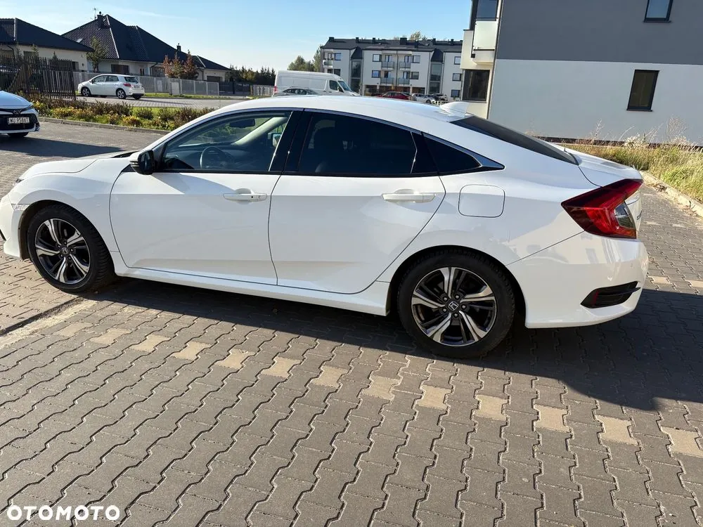 Honda Civic 2019 photo 4