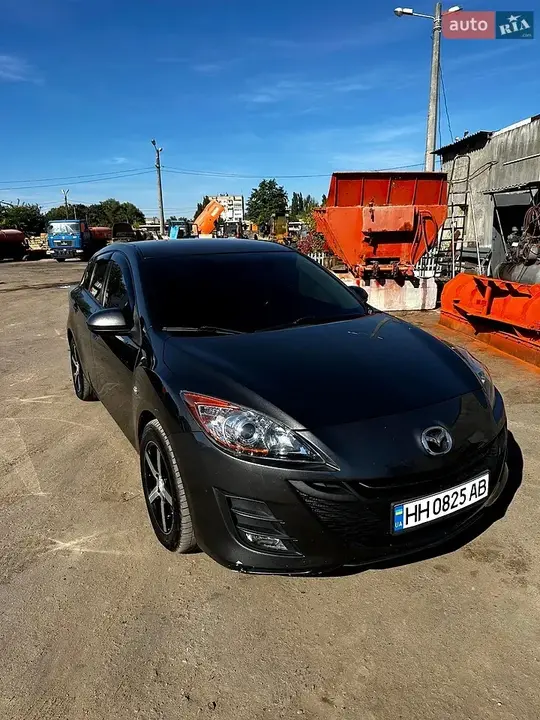 Mazda 3 2010 photo 2