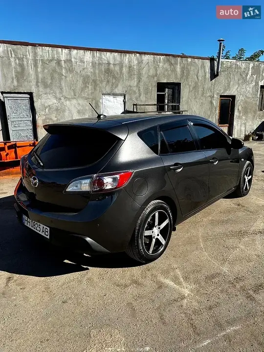 Mazda 3 2010 photo 5