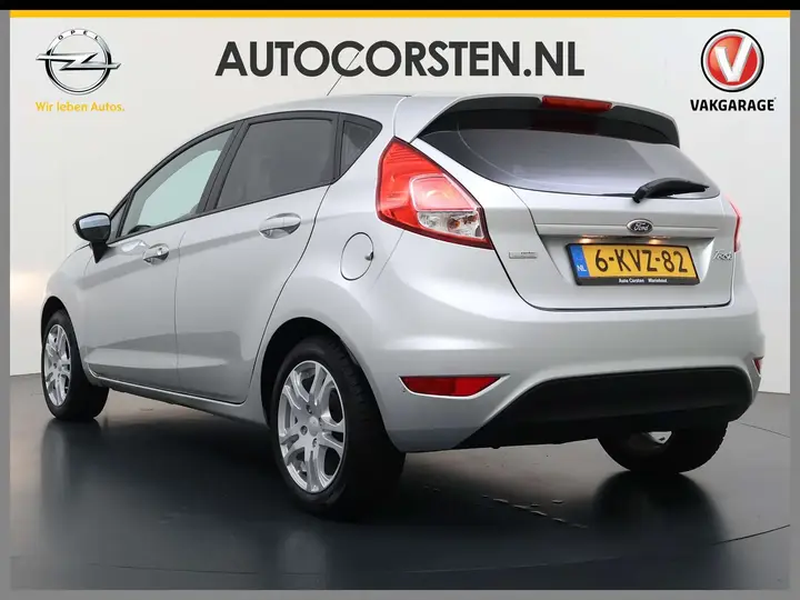 Ford Fiesta 2013 photo 2