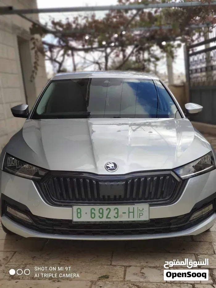 Skoda Octavia 2021 photo 2