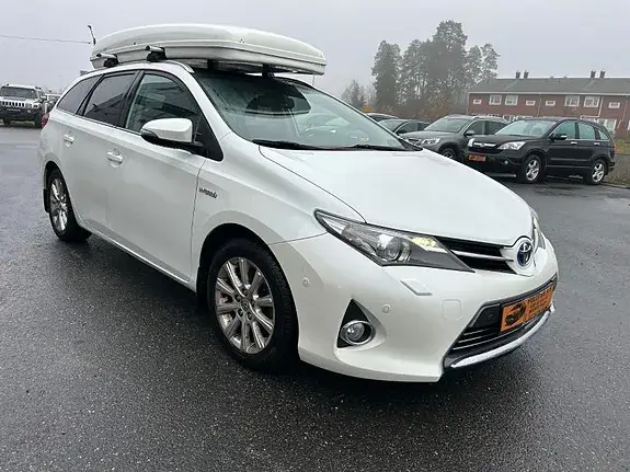 Toyota Auris 2014 photo 4
