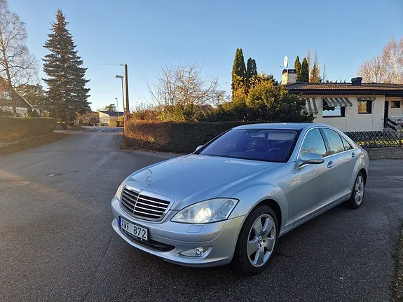 Mercedes-Benz S320 2006 photo 4
