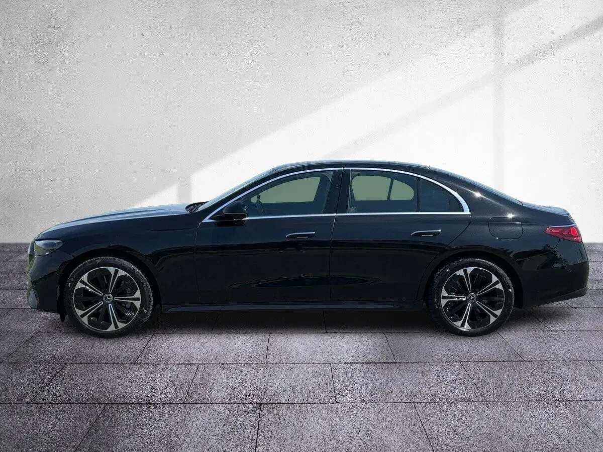Mercedes-Benz E-Class 2025 photo 3