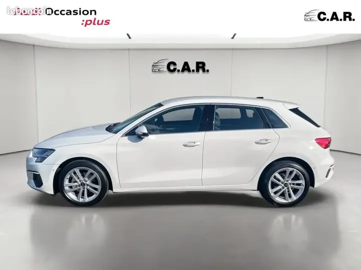 Audi A3 2024 photo 2