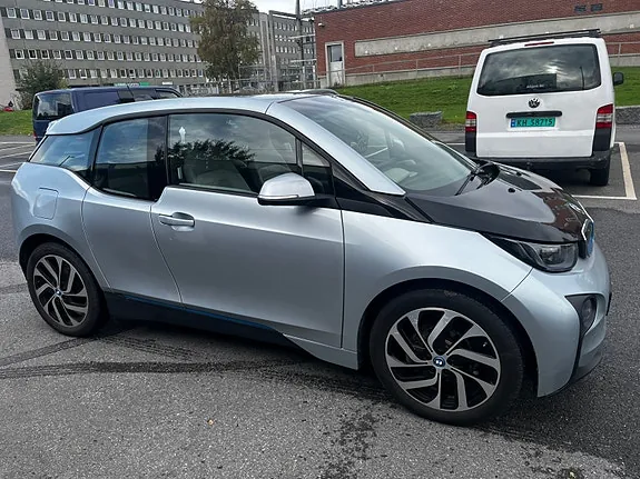 BMW I3