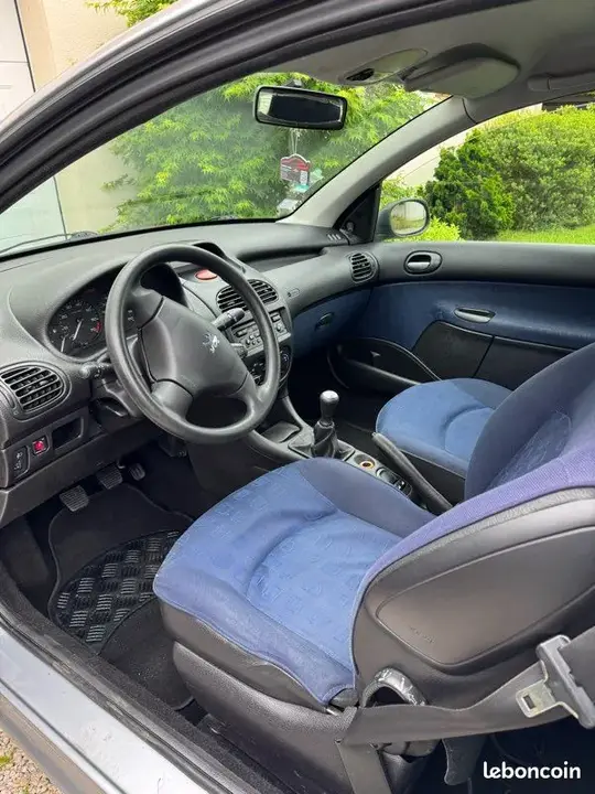 Peugeot 206 2001 photo 3
