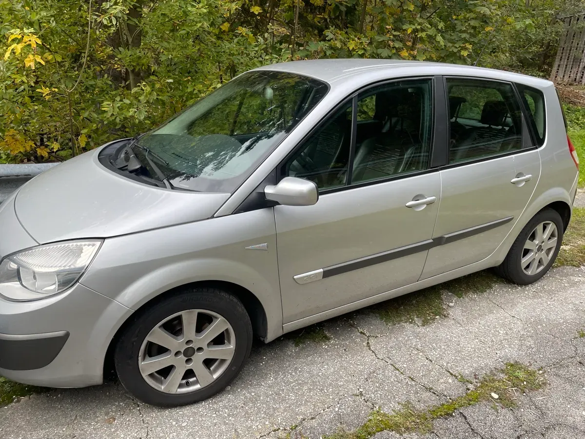 Renault Scenic 2005 photo 3