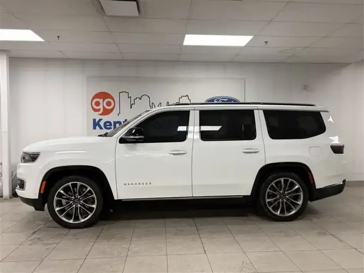 Jeep Wagoneer 2023 photo 3