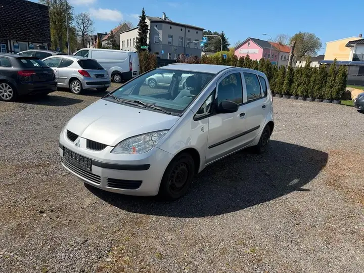 Mitsubishi Colt