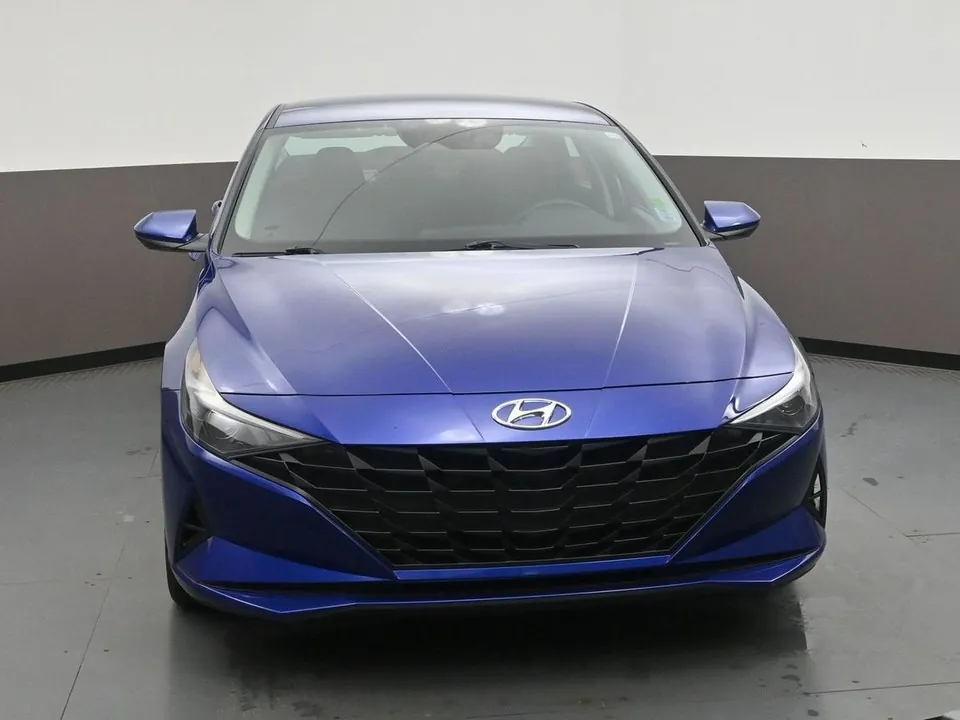 Hyundai Elantra 2023 photo 2