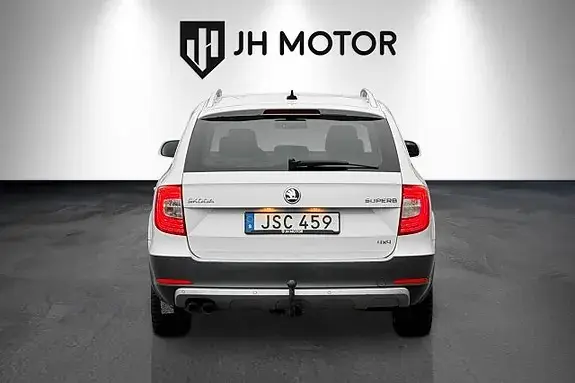 Skoda Superb 2015 photo 5