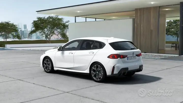 BMW 1 Series 2026 photo 2