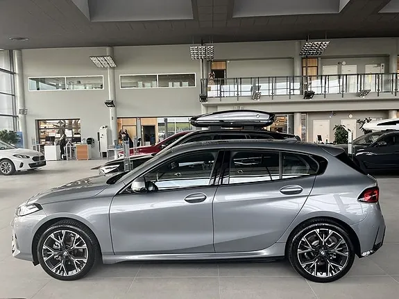 BMW 120 2026 photo 3