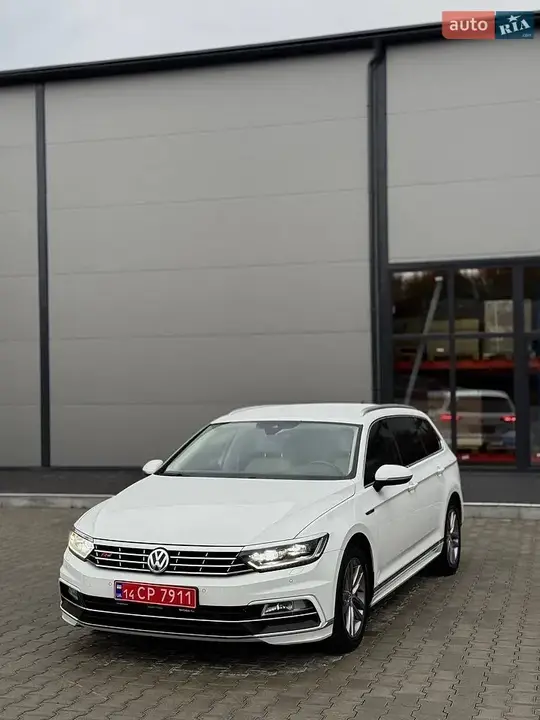 Volkswagen Passat 2018 photo 2
