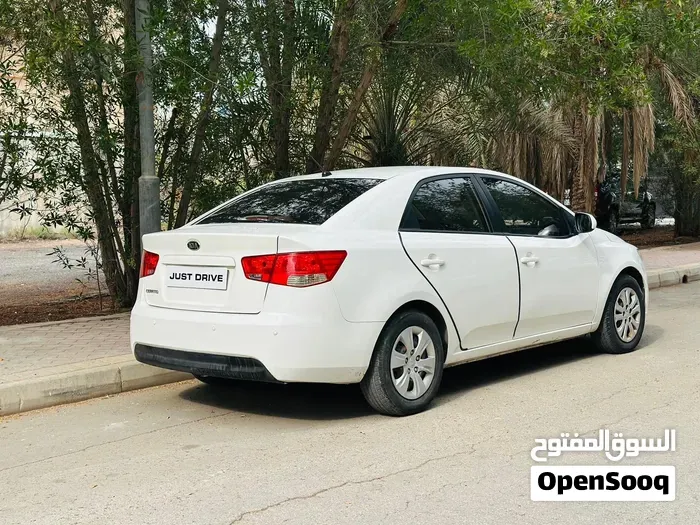 Kia Cerato 2013 photo 4