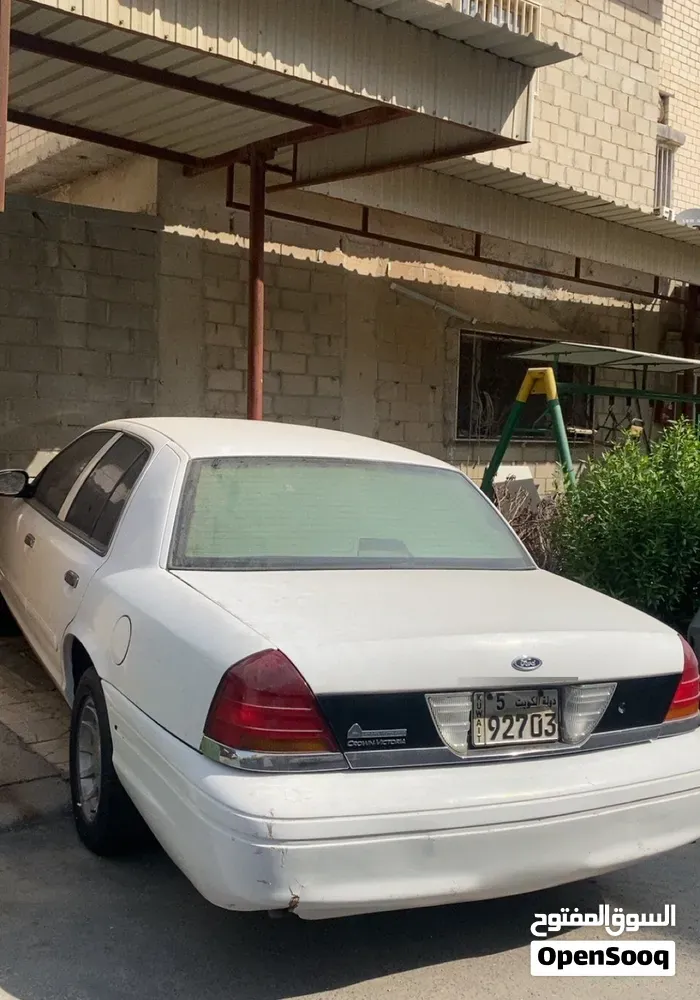 Ford Crown Victoria