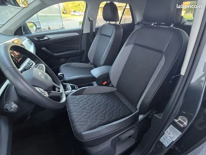 Volkswagen T-Roc 2025 photo 4