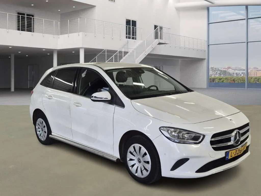 Mercedes-Benz B-Class 2021 photo 2