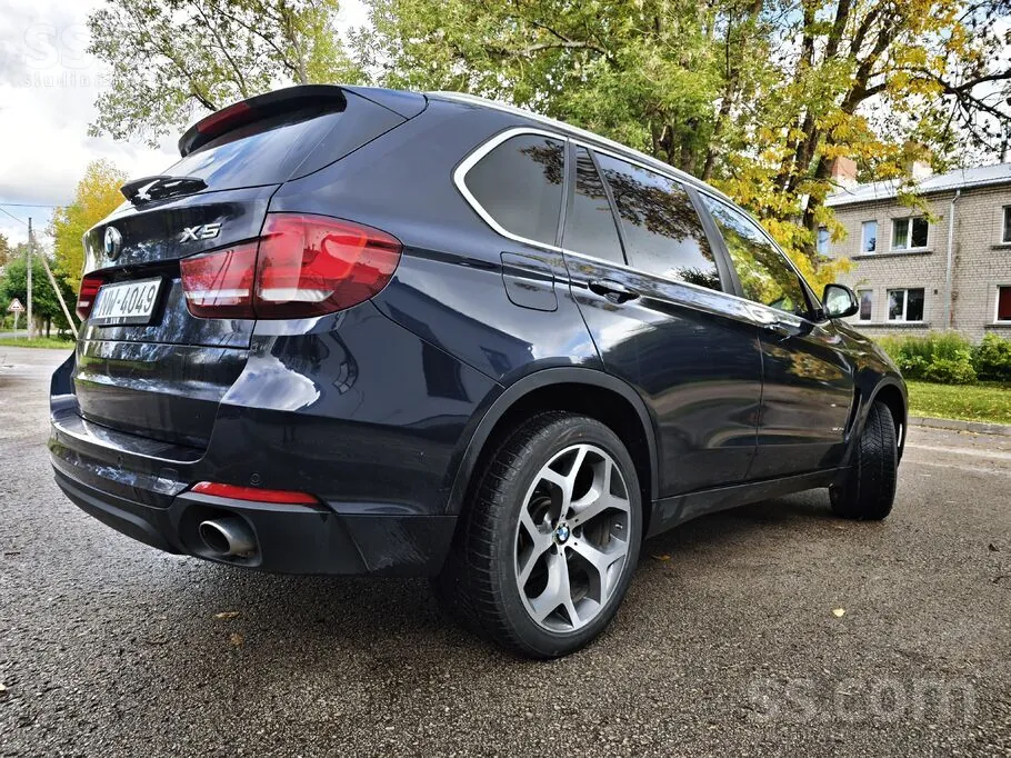 BMW X5 2015 photo 3