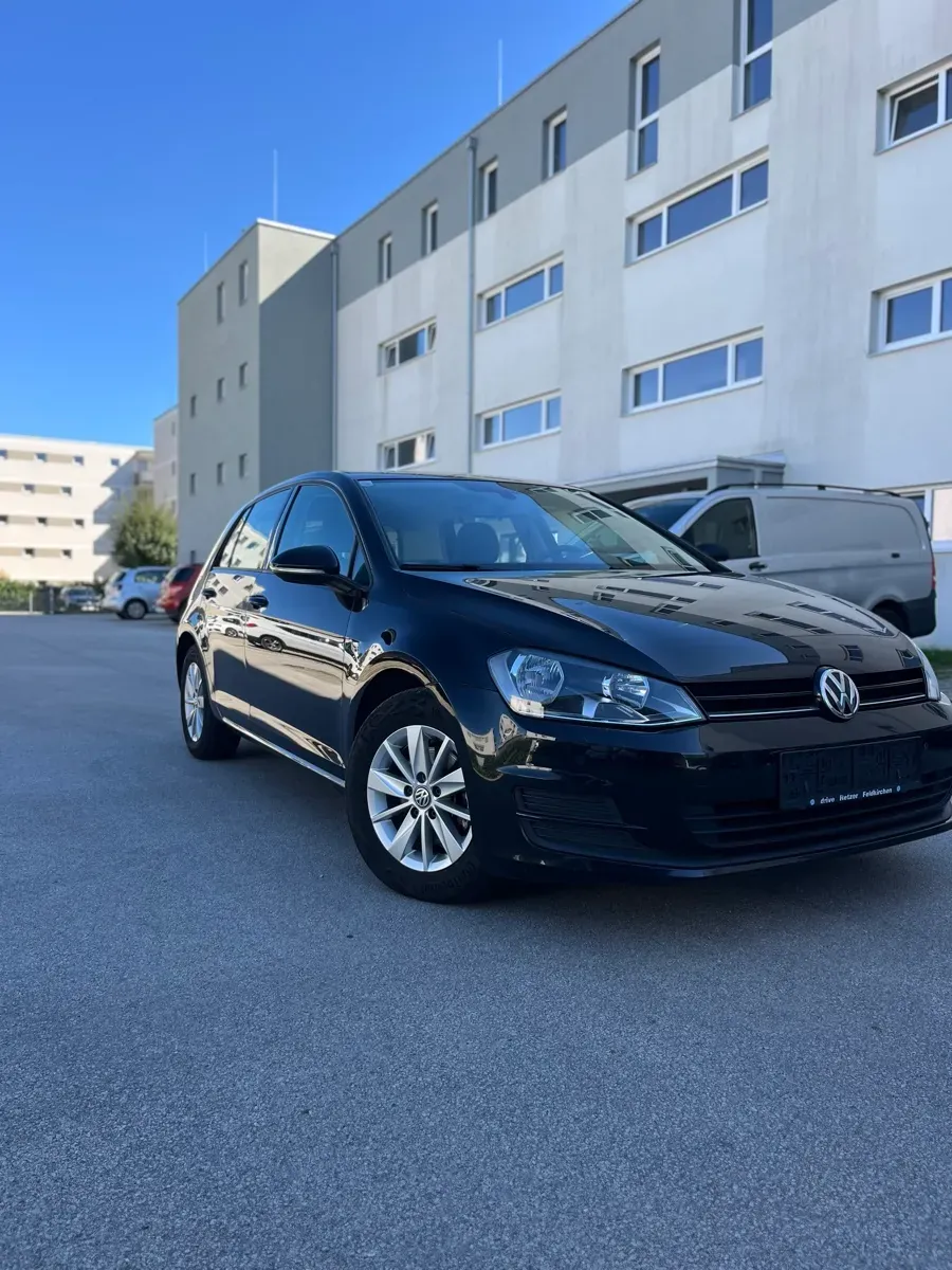Volkswagen Golf 2013 photo 2