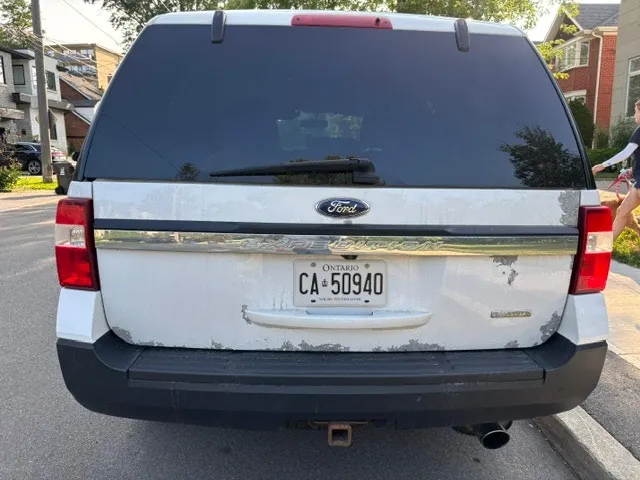 Ford Expedition 2016 photo 2