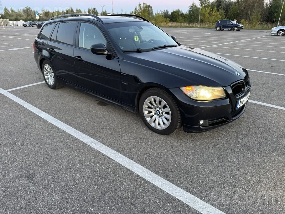 BMW 318D 2009 photo 4