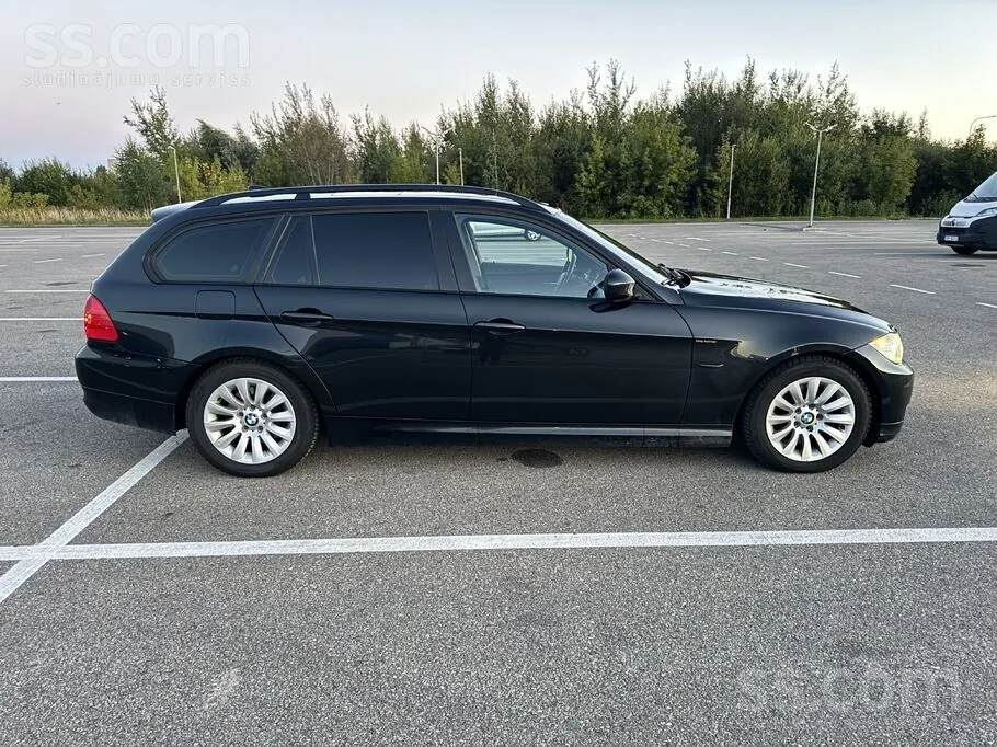BMW 318D 2009 photo 5