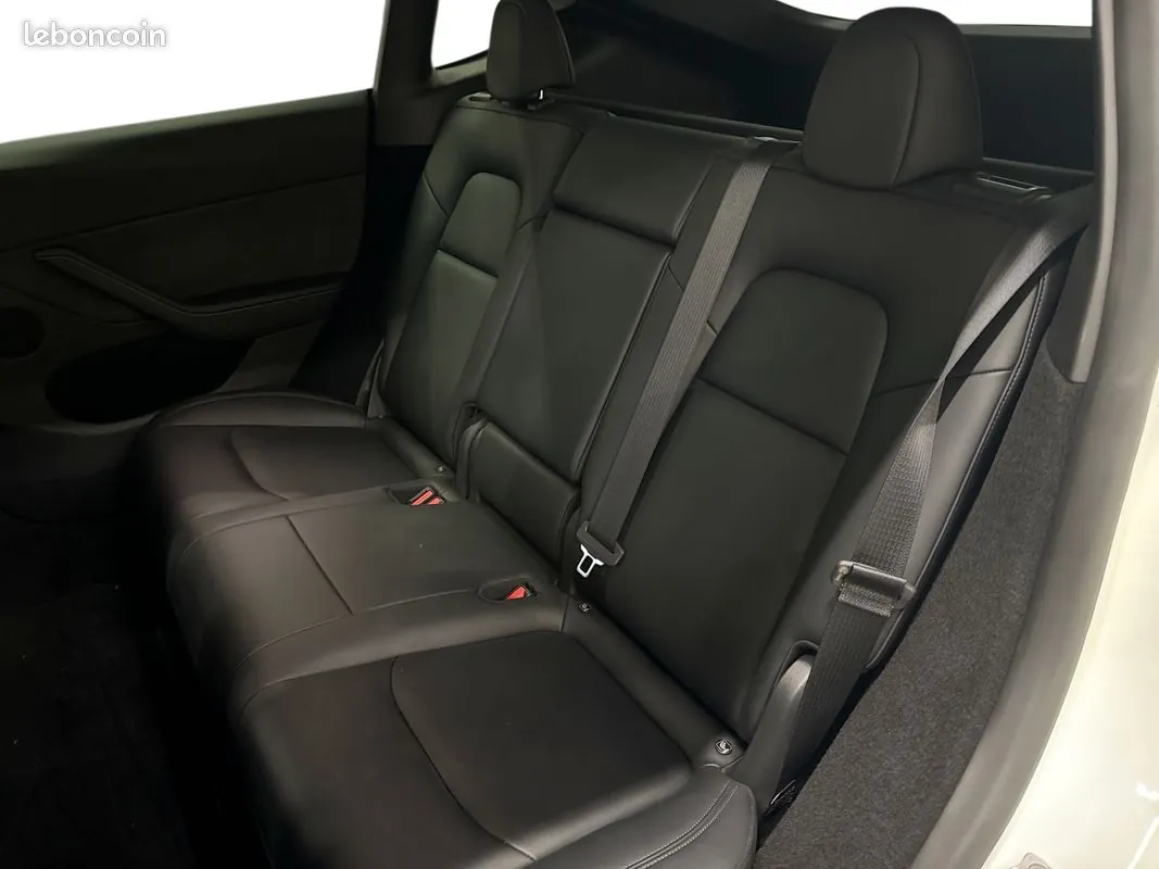 Tesla Model Y 2024 photo 5
