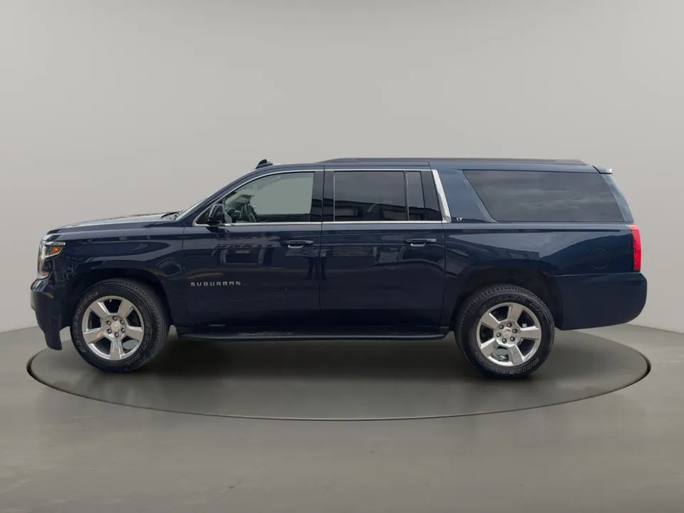 Chevrolet Suburban 2017 photo 2