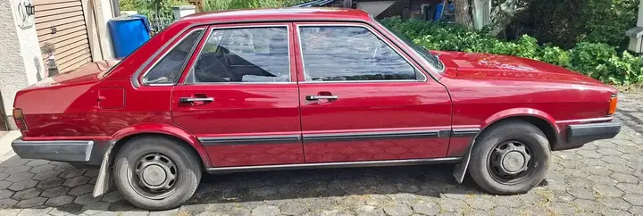 Audi 80 1984 photo 2