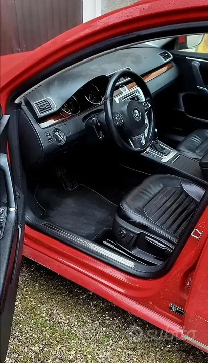 Volkswagen Passat 2013 photo 2